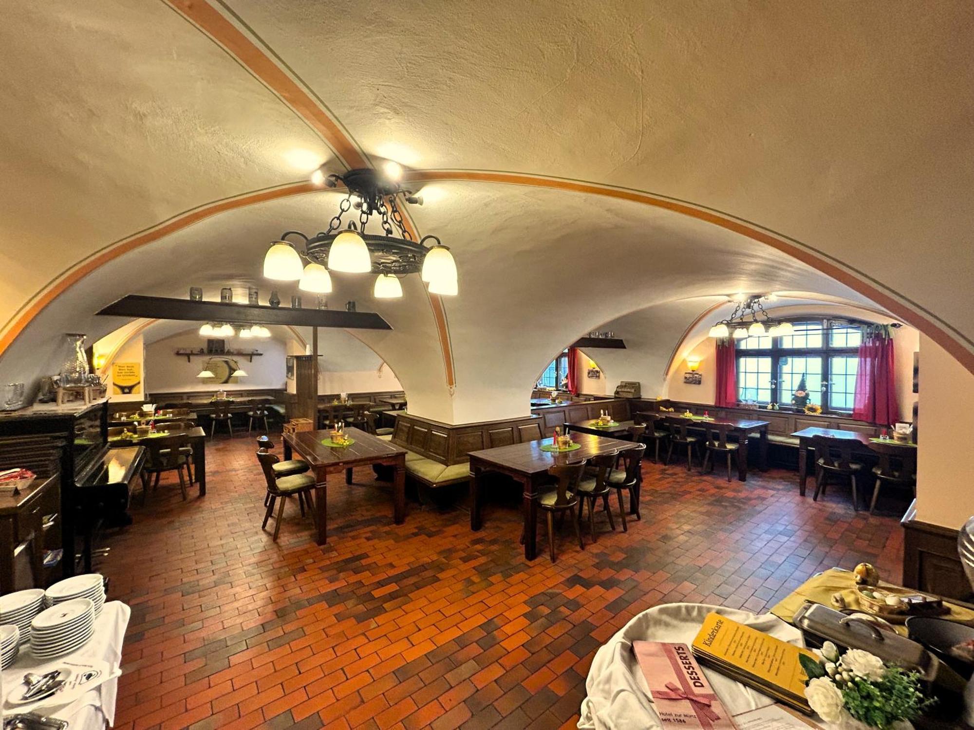 Brauereigasthof Zur Muenz Seit 1586 Günzburg Екстериор снимка
