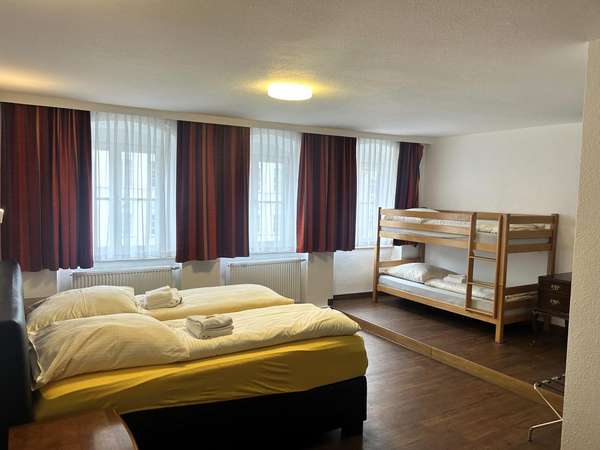 Brauereigasthof Zur Muenz Seit 1586 Hotel Günzburg Екстериор снимка