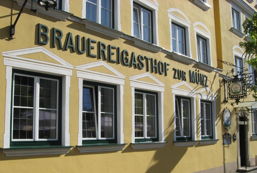 Brauereigasthof Zur Muenz Seit 1586 Hotel Günzburg Екстериор снимка